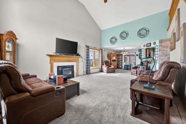 4653 LINDBLOOM Lane, Cherry Valley, IL 61016