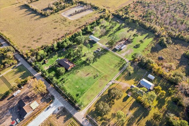 5930 County Road 164, Alvin, TX 77511