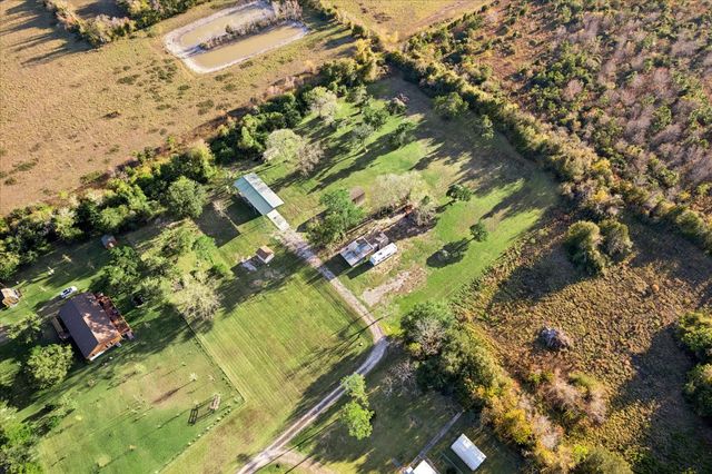 5930 County Road 164, Alvin, TX 77511