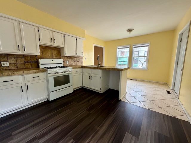 615 Madison Street, Saginaw, MI 48602