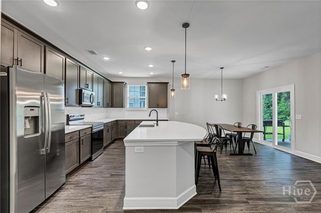 28 Muhly Loop, Richmond Hill, GA 31324
