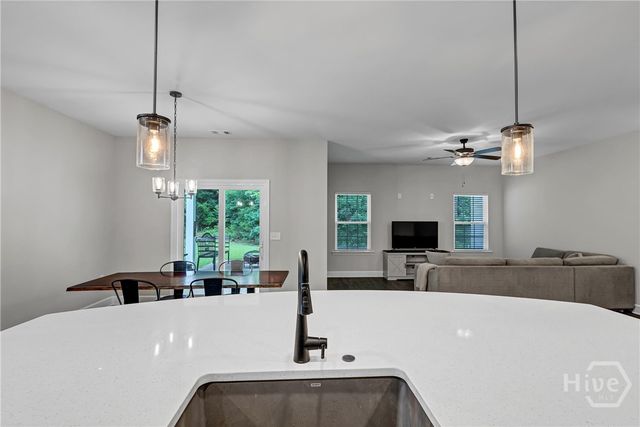 28 Muhly Loop, Richmond Hill, GA 31324