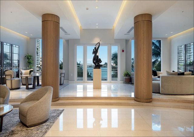 888 Brickell Key Dr 601, Miami, FL 33131