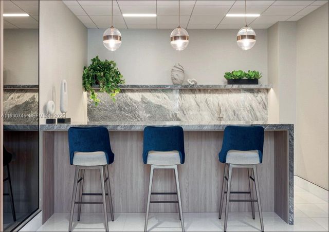 888 Brickell Key Dr 601, Miami, FL 33131