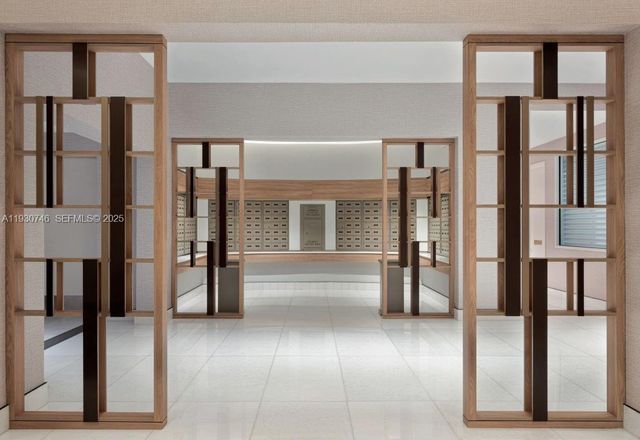 888 Brickell Key Dr 601, Miami, FL 33131