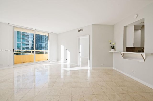 888 Brickell Key Dr 601, Miami, FL 33131