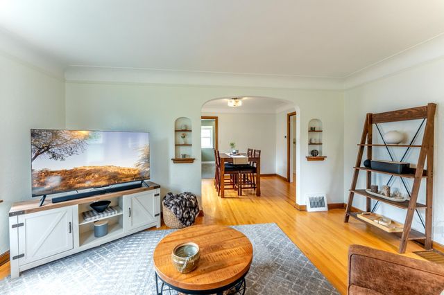 5012 15th Avenue S, Minneapolis, MN 55417
