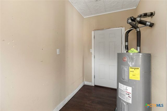 92 Sunrise Street, Dale, TX 78616