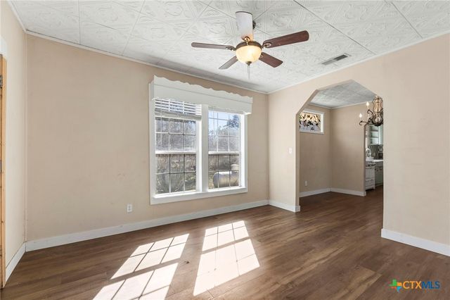 92 Sunrise Street, Dale, TX 78616