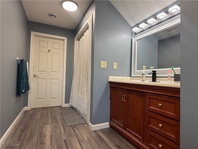 1376 Catherine Extension Avenue, Lakemore, OH 44250