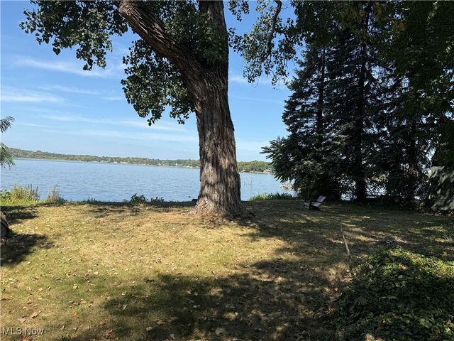 1376 Catherine Extension Avenue, Lakemore, OH 44250