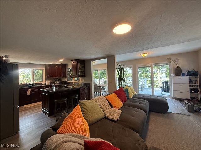 1376 Catherine Extension Avenue, Lakemore, OH 44250