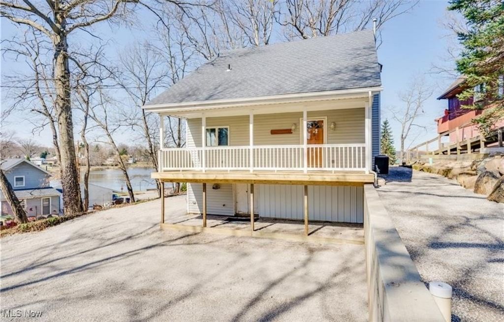 1376 Catherine Extension Avenue, Lakemore, OH 44250