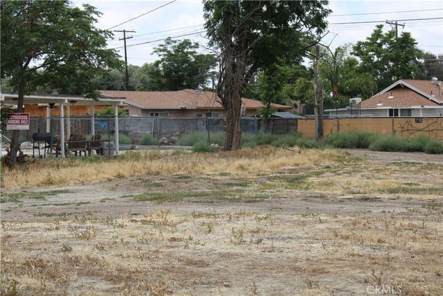 20 Algona Avenue, San Jacinto, CA 92583
