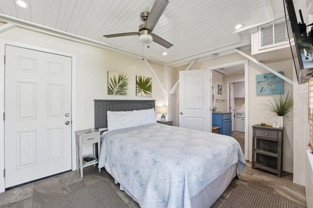 4031 Panola Drive, Galveston, TX 77554