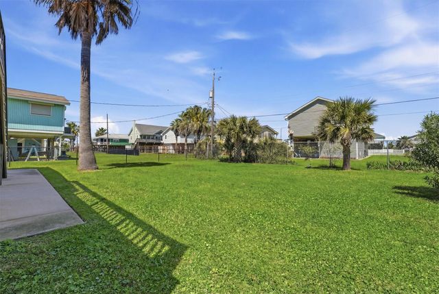 4031 Panola Drive, Galveston, TX 77554