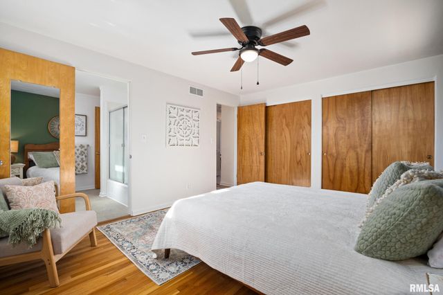 970 E MADISON Street, Morton, IL 61550