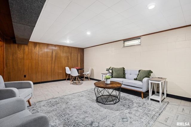 970 E MADISON Street, Morton, IL 61550