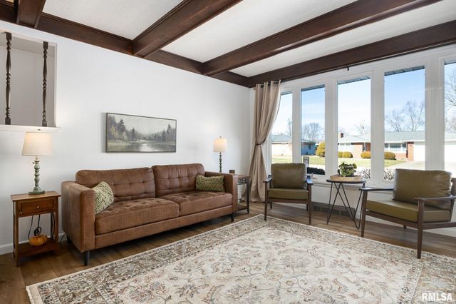 970 E MADISON Street, Morton, IL 61550