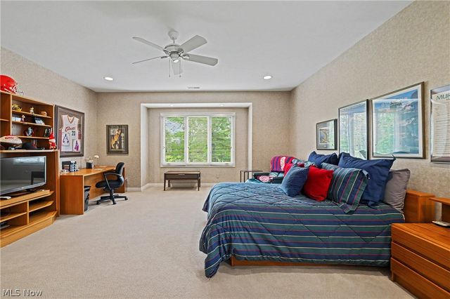 520 Bristol Drive, Aurora, OH 44202