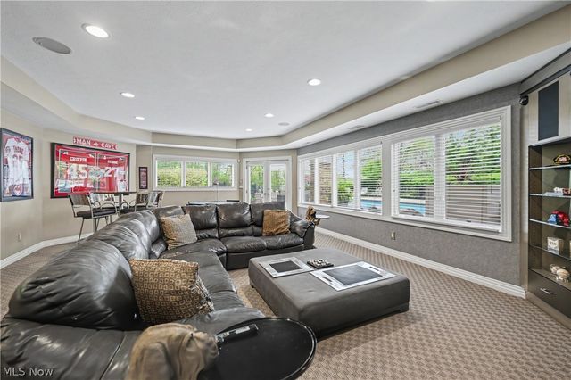 520 Bristol Drive, Aurora, OH 44202
