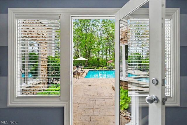 520 Bristol Drive, Aurora, OH 44202