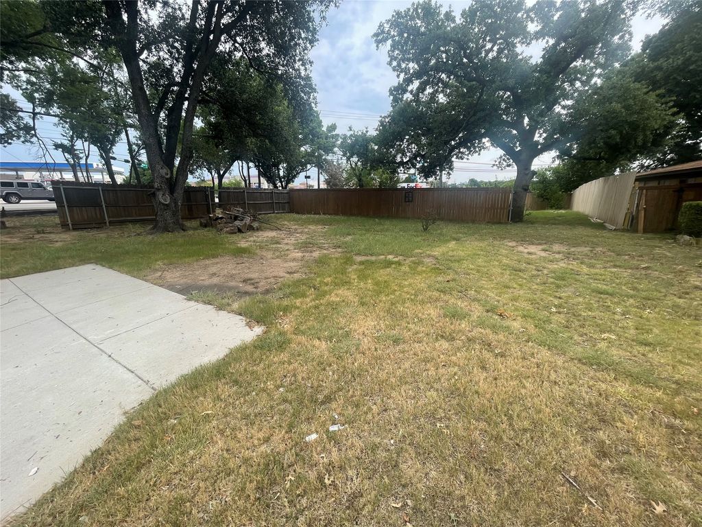 5148 Jennings Drive, North Richland Hills, TX 76180