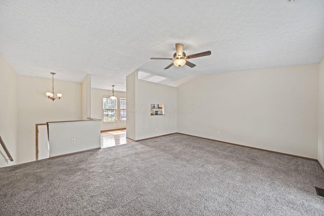 3542 Woody Way, Canal Winchester, OH 43110