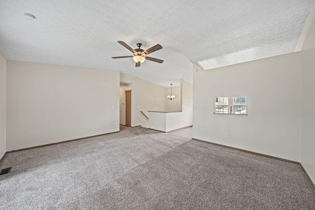 3542 Woody Way, Canal Winchester, OH 43110