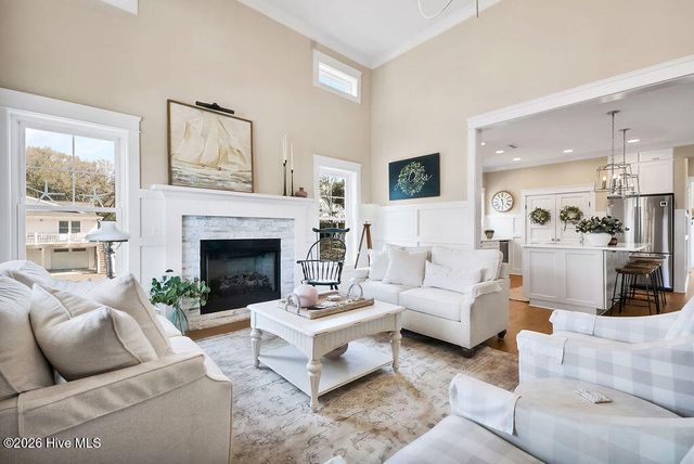 106 SE 40th Street, Oak Island, NC 28465