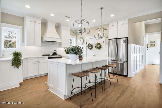 106 SE 40th Street, Oak Island, NC 28465