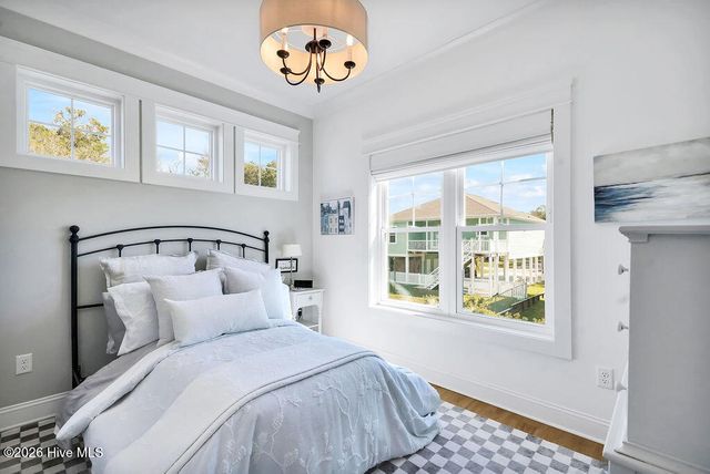 106 SE 40th Street, Oak Island, NC 28465