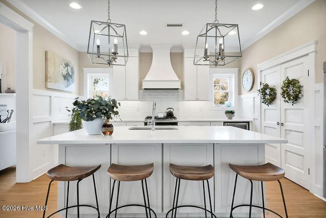 106 SE 40th Street, Oak Island, NC 28465