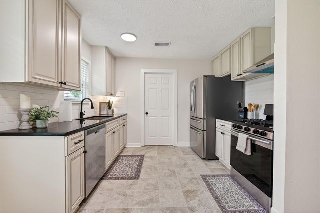 3808 Sherbrooke Road, Pasadena, TX 77503