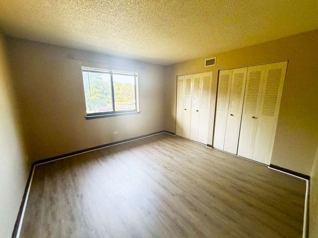 1472 Carol Court 2A, Palatine, IL 60074