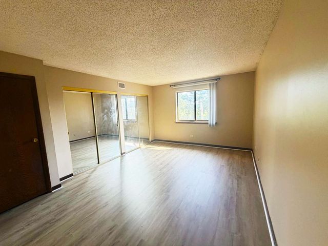 1472 Carol Court 2A, Palatine, IL 60074