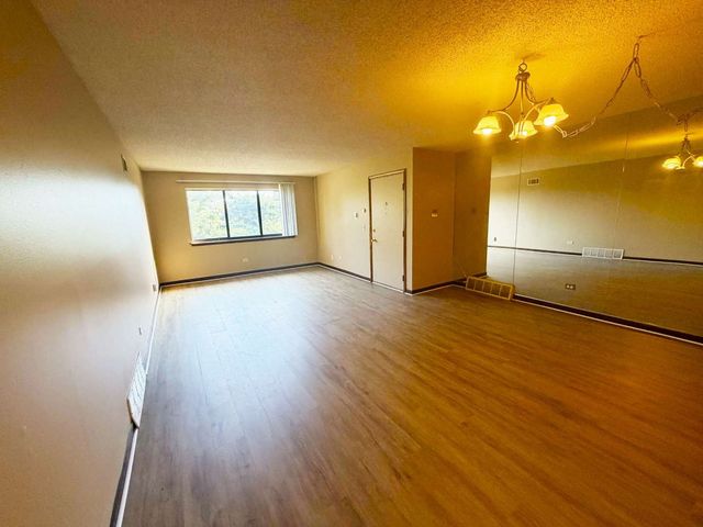 1472 Carol Court 2A, Palatine, IL 60074