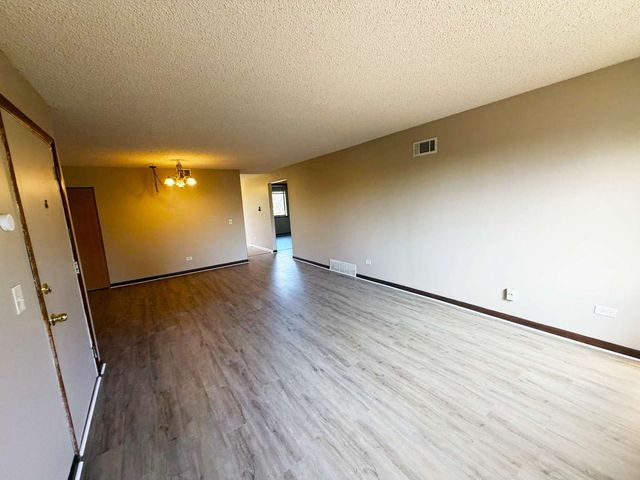 1472 Carol Court 2A, Palatine, IL 60074