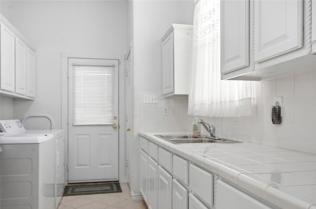 18737 Oakbrook Road, Tyler, TX 75703