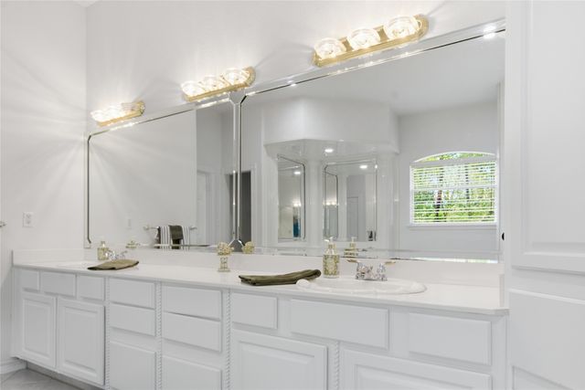 18737 Oakbrook Road, Tyler, TX 75703