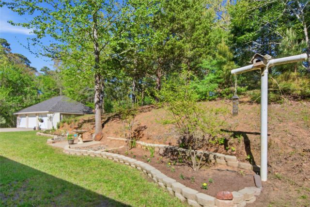 18737 Oakbrook Road, Tyler, TX 75703