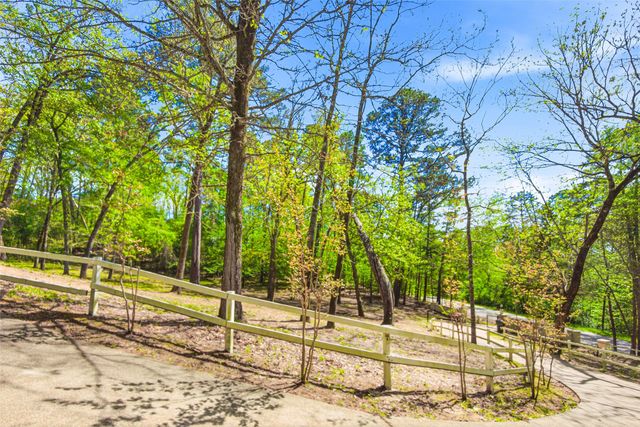 18737 Oakbrook Road, Tyler, TX 75703