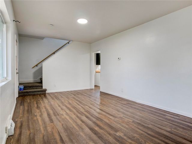 1702 Mcminn St, Aliquippa, PA 15001