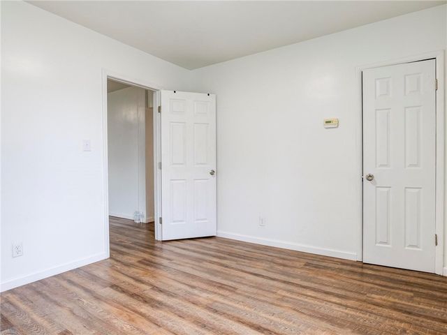 1702 Mcminn St, Aliquippa, PA 15001