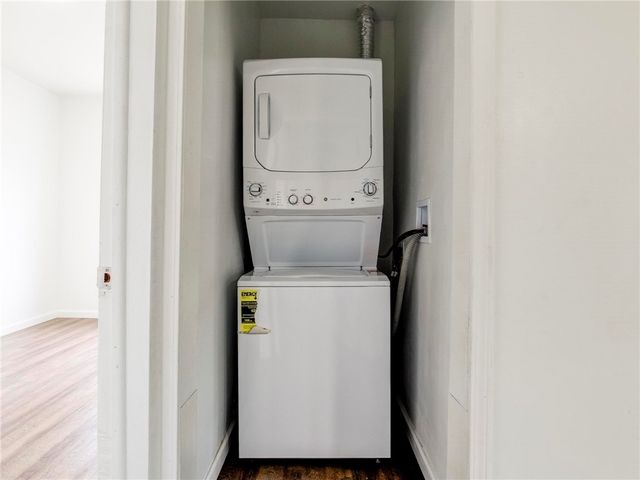 1702 Mcminn St, Aliquippa, PA 15001