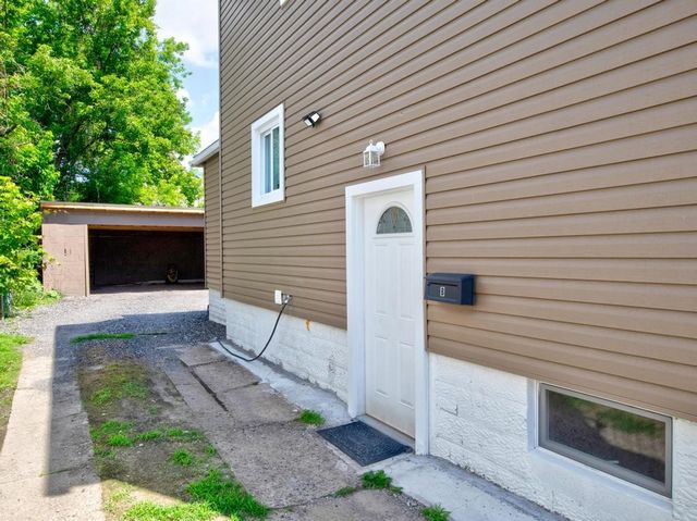 1702 Mcminn St, Aliquippa, PA 15001