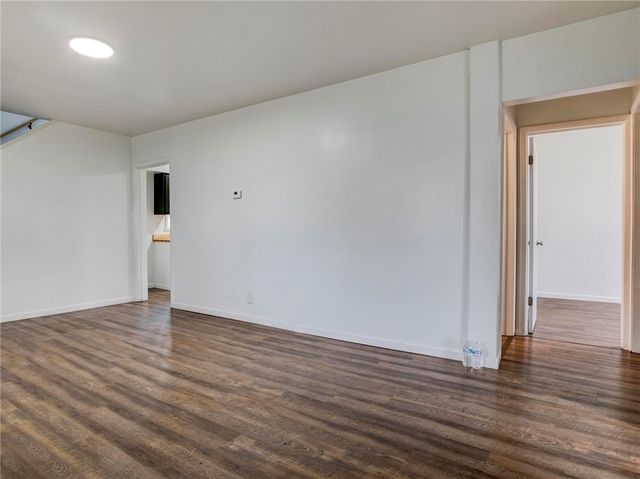 1702 Mcminn St, Aliquippa, PA 15001