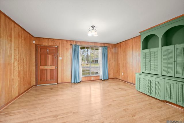 10836 Mollylea Dr, Baton Rouge, LA 70815