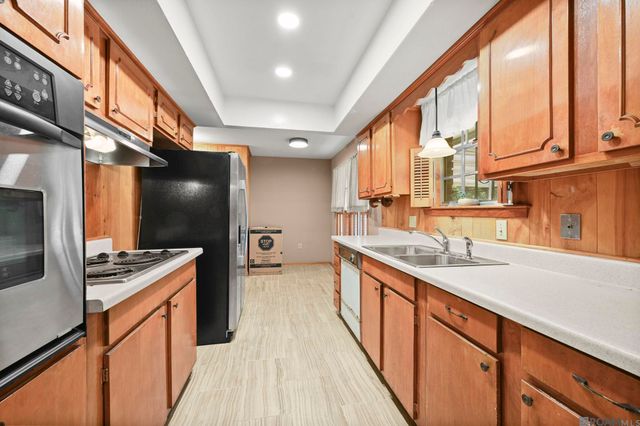 10836 Mollylea Dr, Baton Rouge, LA 70815