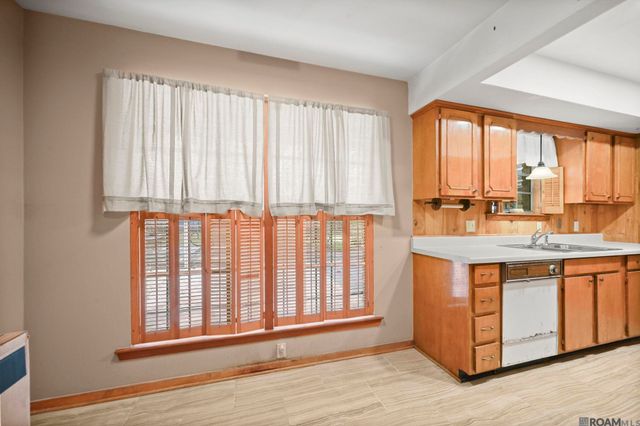 10836 Mollylea Dr, Baton Rouge, LA 70815